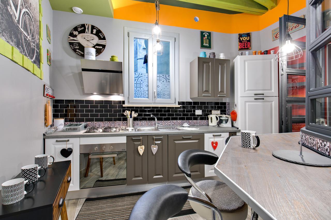 Rome As You Feel - Design Apartment At Colosseum Luaran gambar
