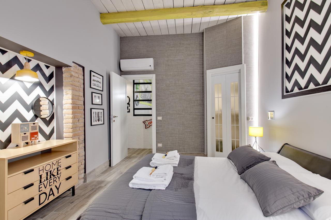 Rome As You Feel - Design Apartment At Colosseum Luaran gambar
