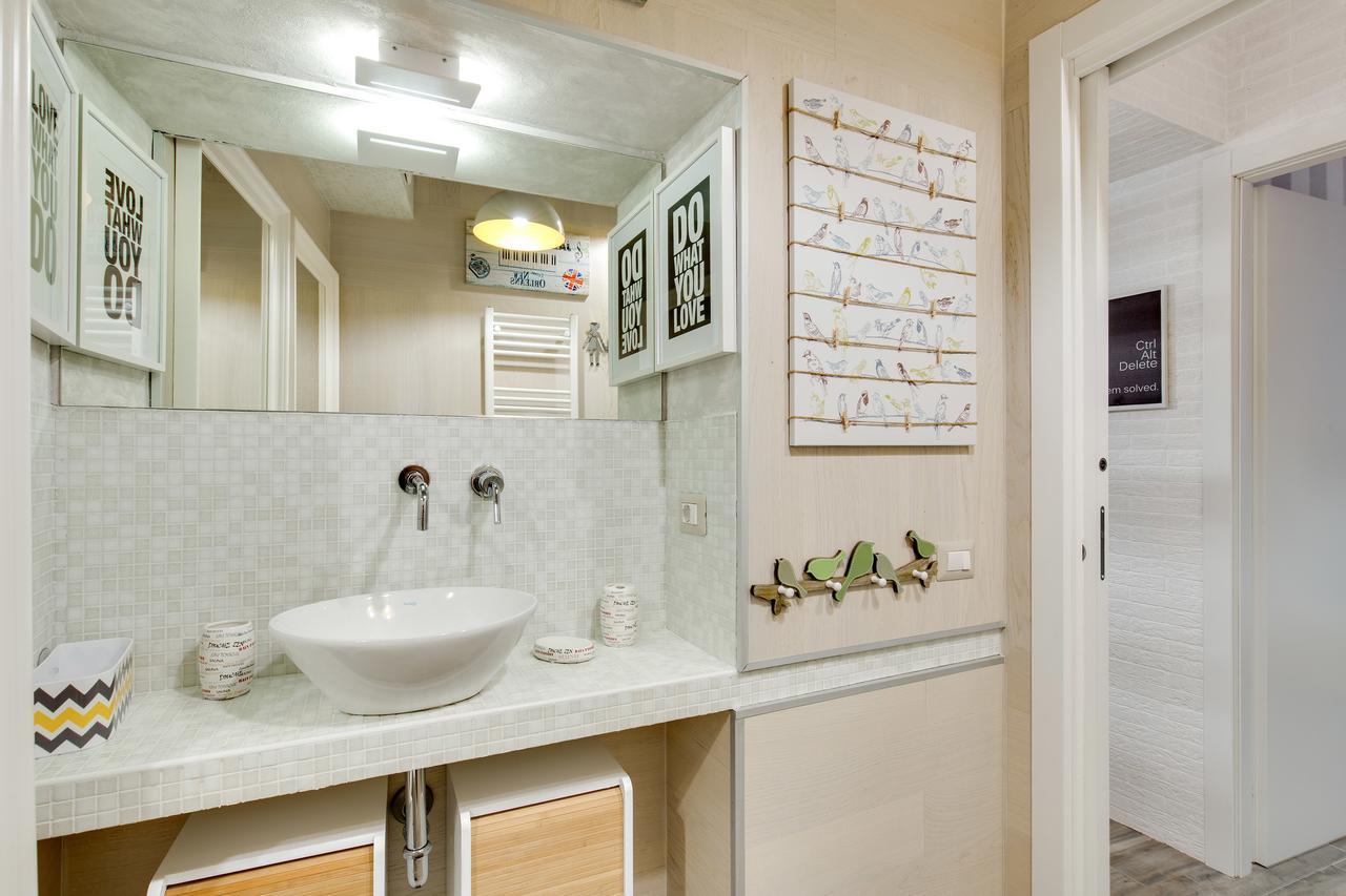 Rome As You Feel - Design Apartment At Colosseum Luaran gambar